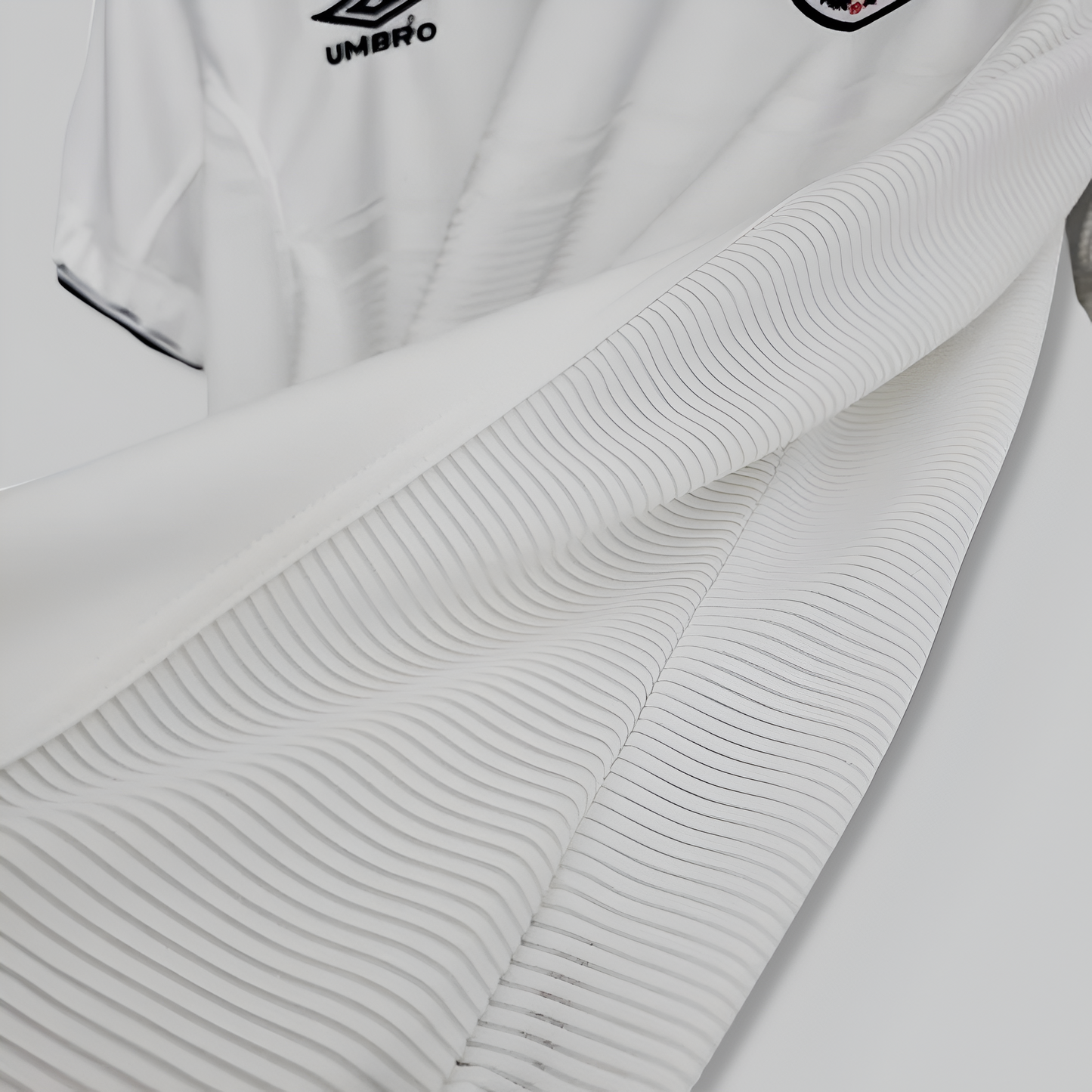 England 2000 Home Retro Kit