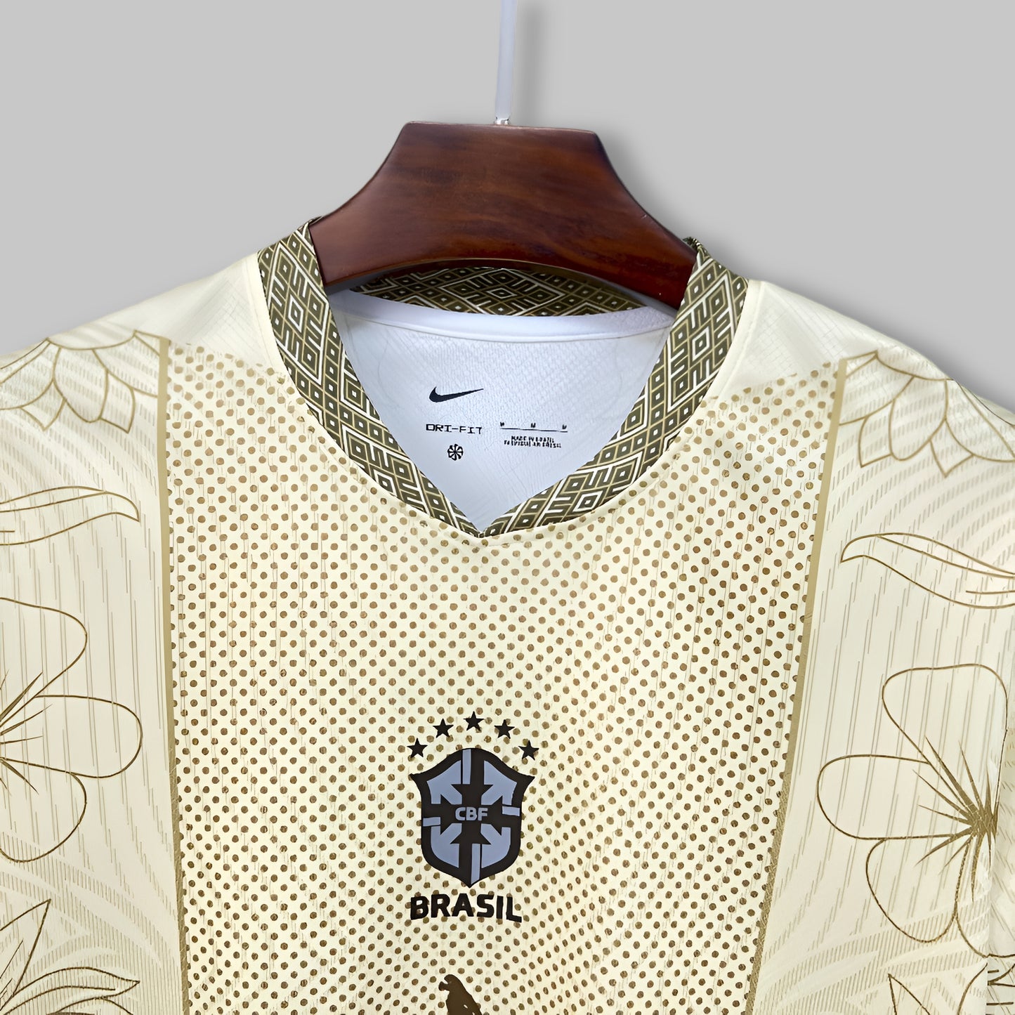 Brazil 25/26 "Ouro Tropical" Premium Kit