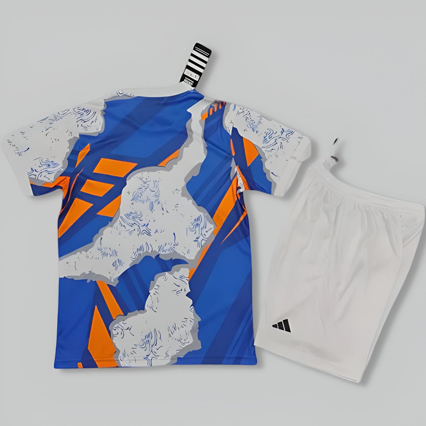 Real Madrid 25/26 "Royal Impact" Premium Kids Kit