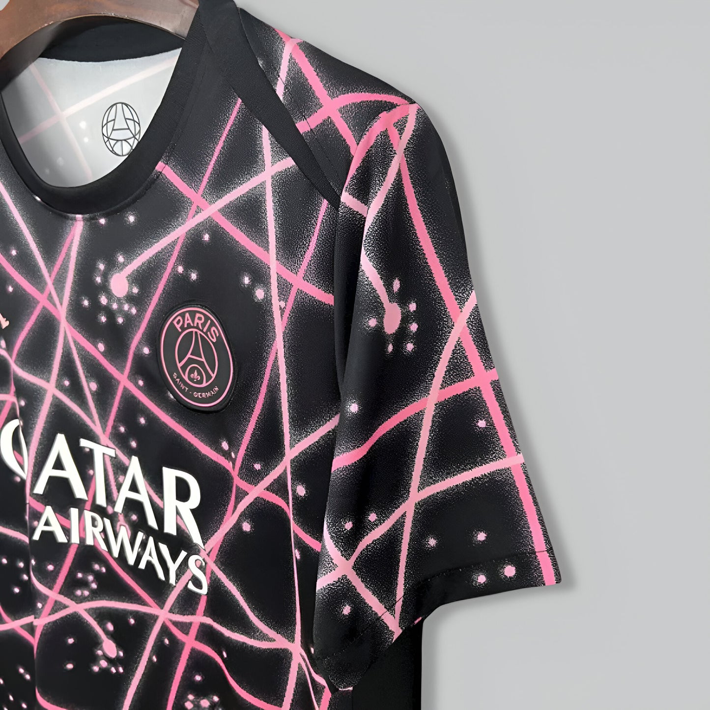 PSG 25/26 “Neon” Premium Kit