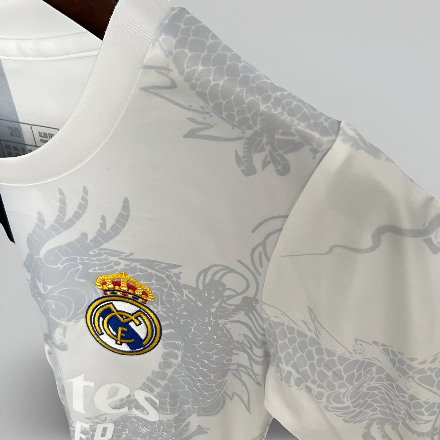Real Madrid 24/25 "Dragon Split" Premium Kids Kit
