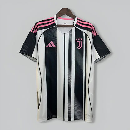 Juventus 25-26 Home Kit