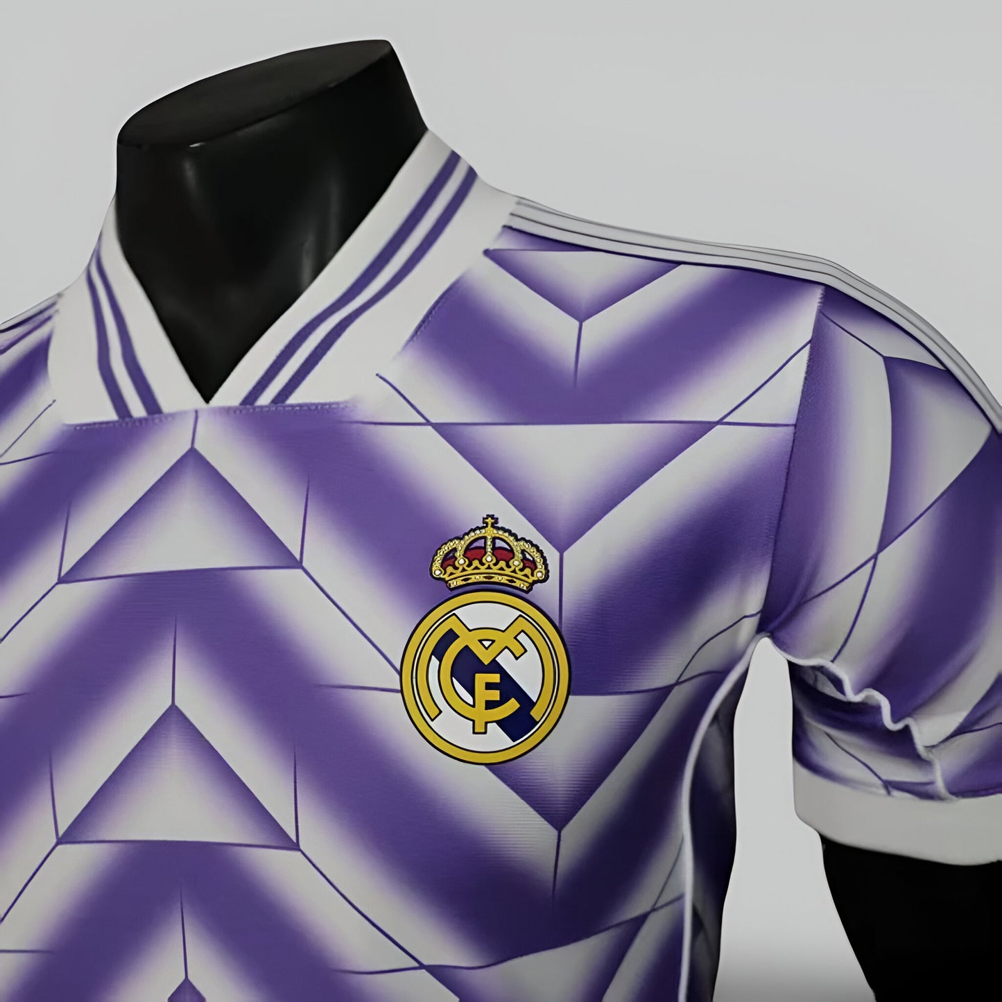 Real Madrid 25/26 "Camiseta" Player Version Premium Kit