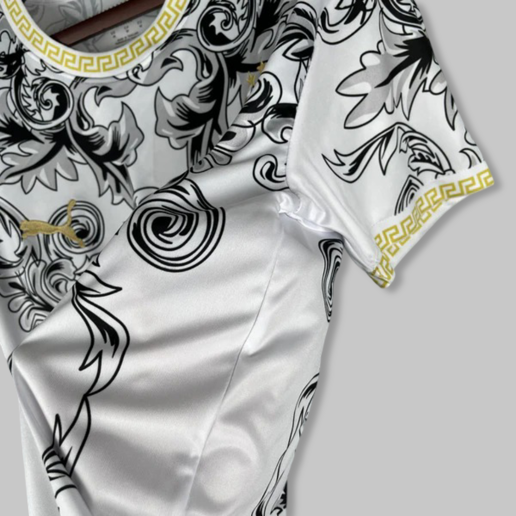 Italy 25/26 "Versace" White Premium Kit