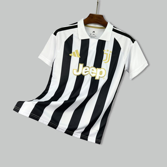 Juventus 26/27 Home Kit