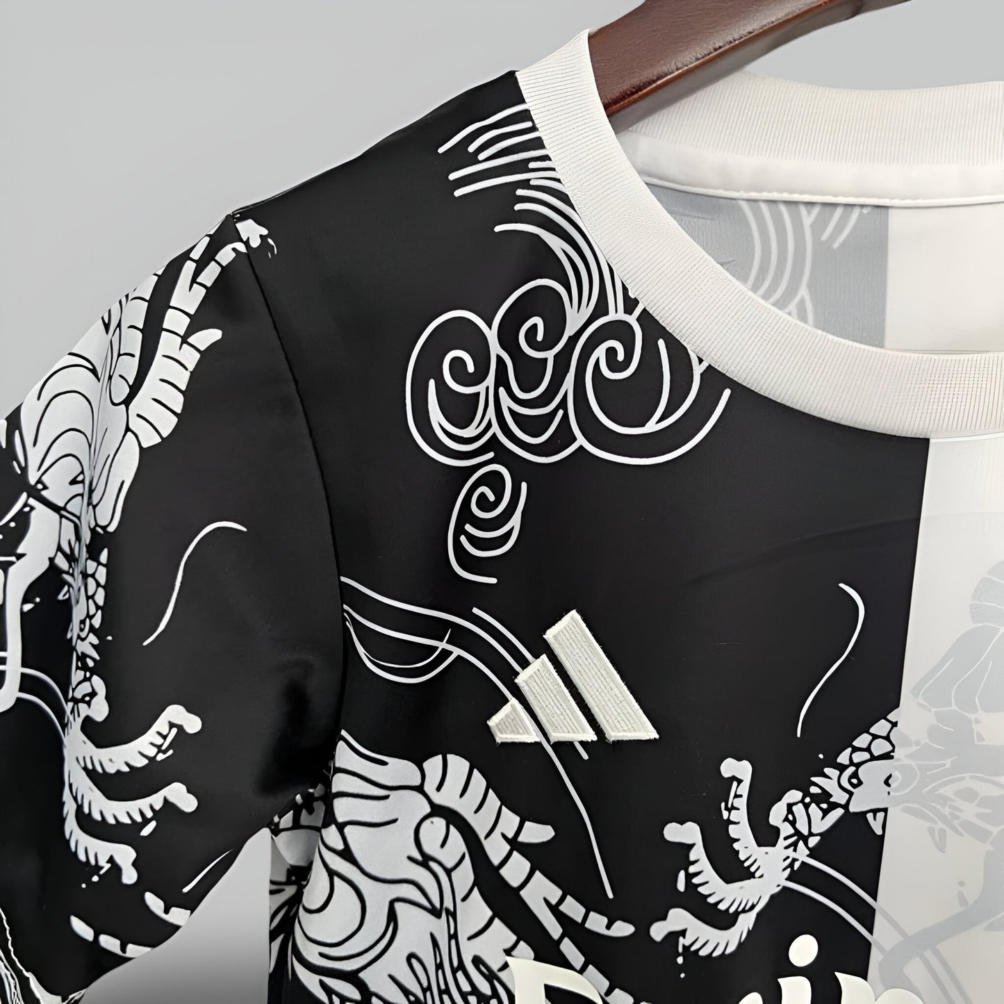 Real Madrid 24/25 "Dragon Split" Premium Kids Kit