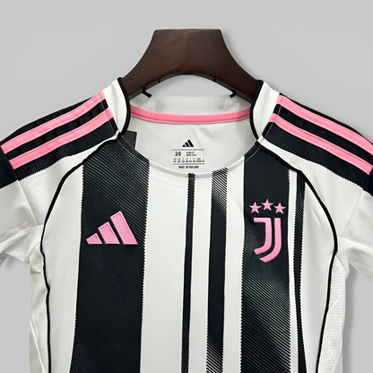 Juventus 25-26 Home Kids Kit