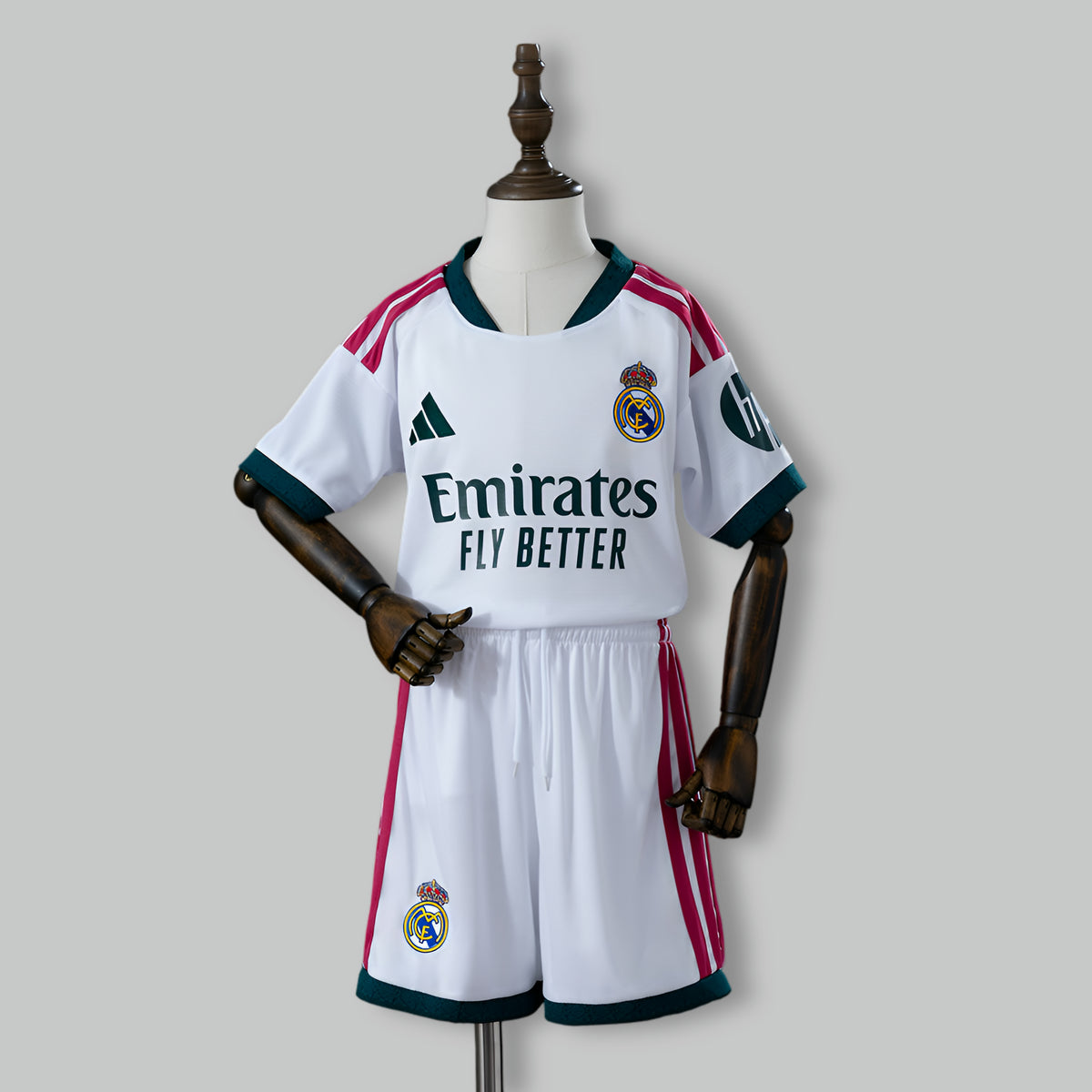 Real Madrid 26/27 home kids football kit
