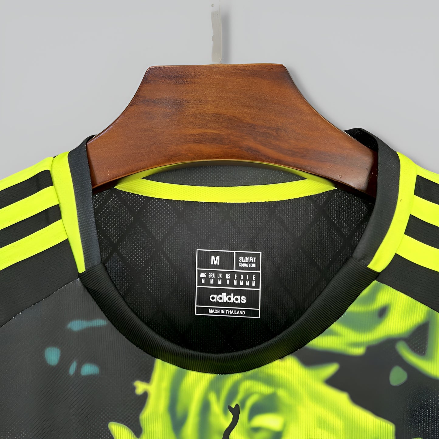Real Madrid 25/26 "Toxic" Premium Kit